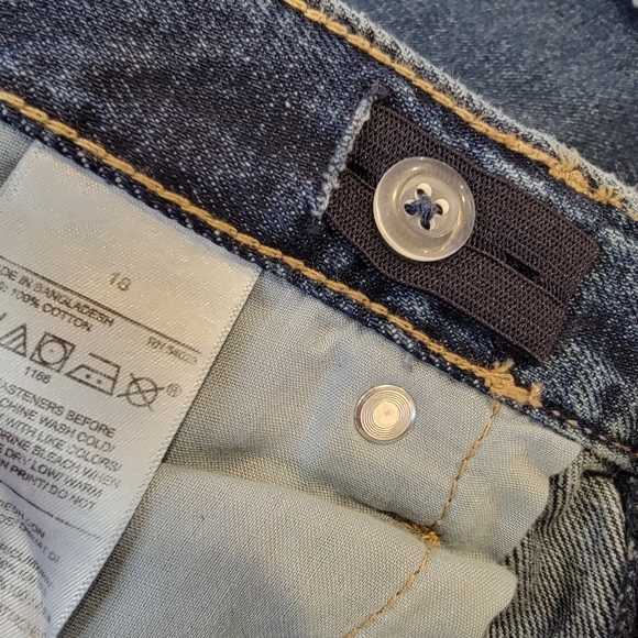 Old Navy Loose High-Rise  Destroyed 90's Straight Jeans Size 18 (33)* NWT! - Picture 17 of 17